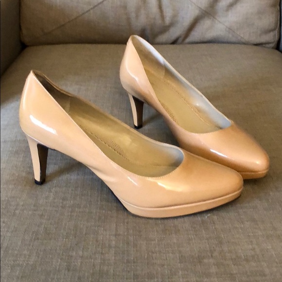 easy spirit elsa pumps